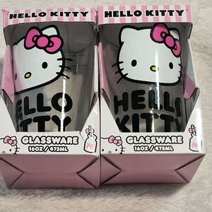 Hello Kitty Glassware Set